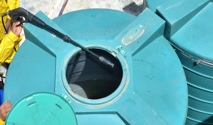 Water tank cleaning company in Dubai